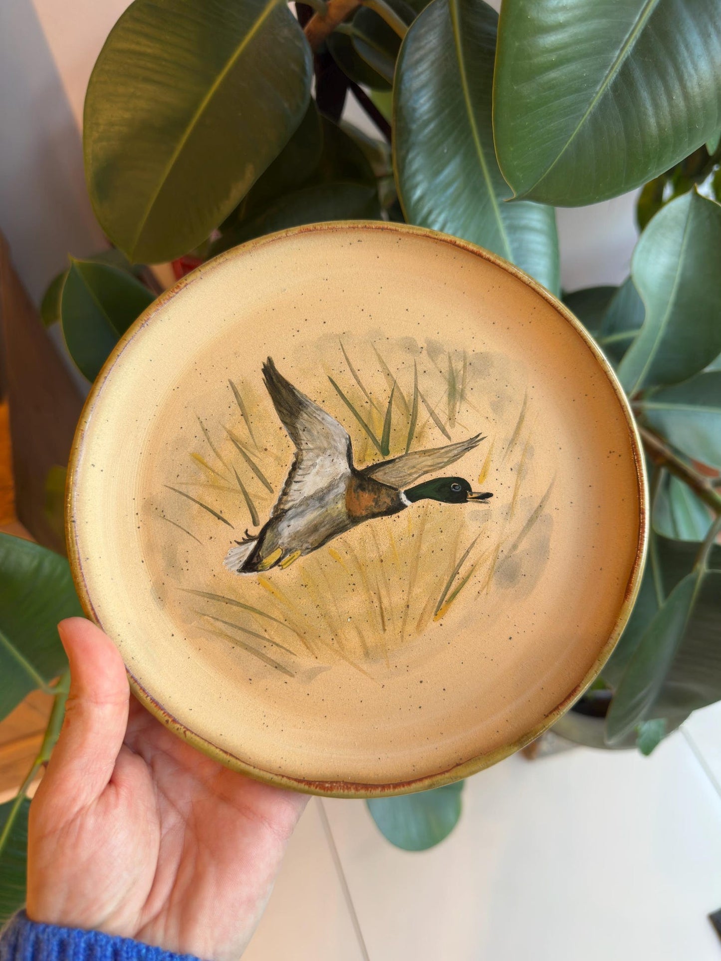Stoneware Plate – Mallard Duck in Flight, Reed Grass